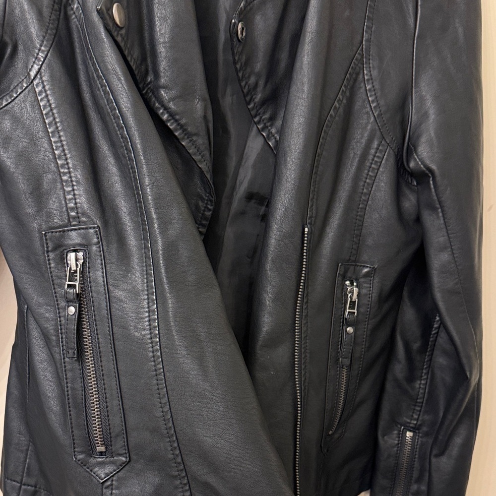 Max Studio Women's Black Faux Leather Jacket - small - Picture 10 of 10